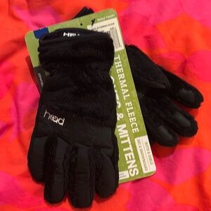 NWT head thermal fleece gloves